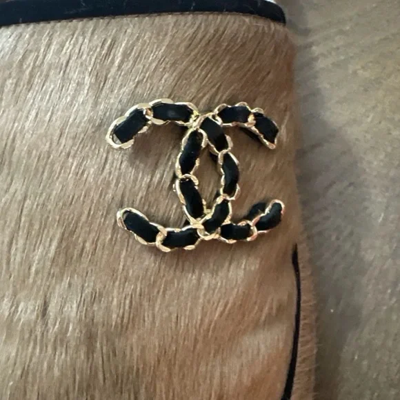 Tan Fur Slippers with Logo - Picture 6 of 8